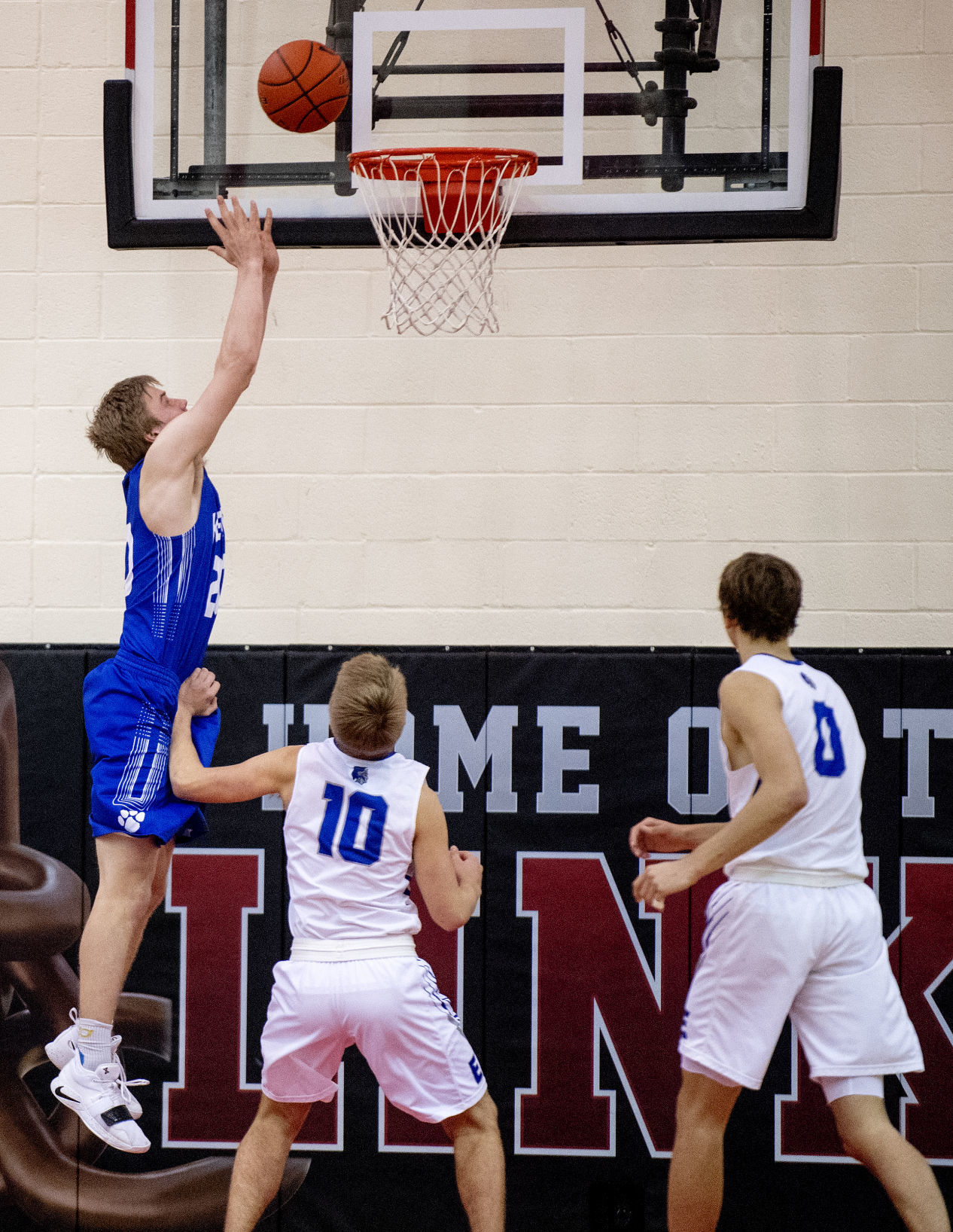 Kearney vs. Lincoln East, 1.2